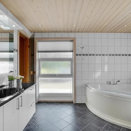 In With Sauna