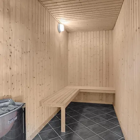 Сasa de vacaciones In With Sauna